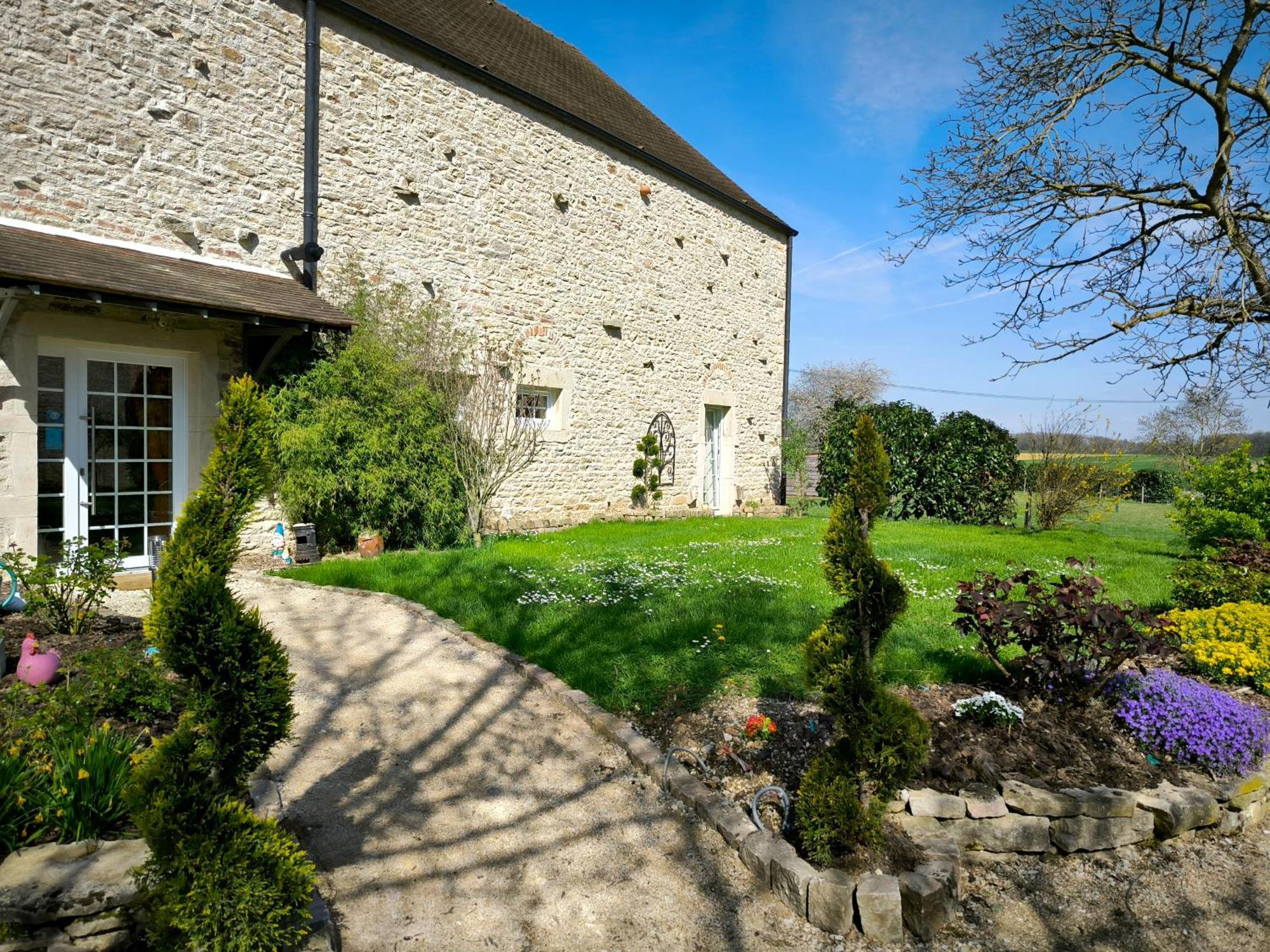 La Grange De Moisey Bed and Breakfast Marigny-les-Reullee Exteriör bild